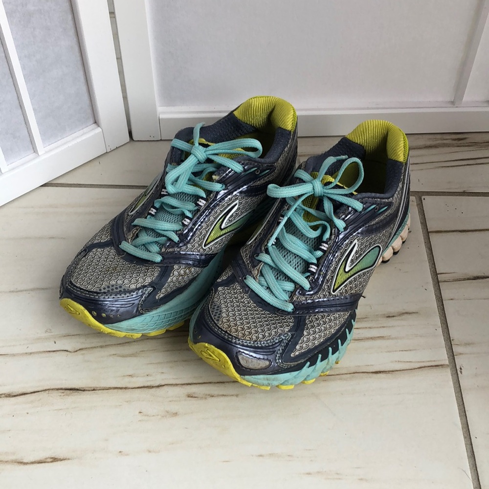 Brooks Ghost blue, grey, yellow women’s running shoe 6.5
